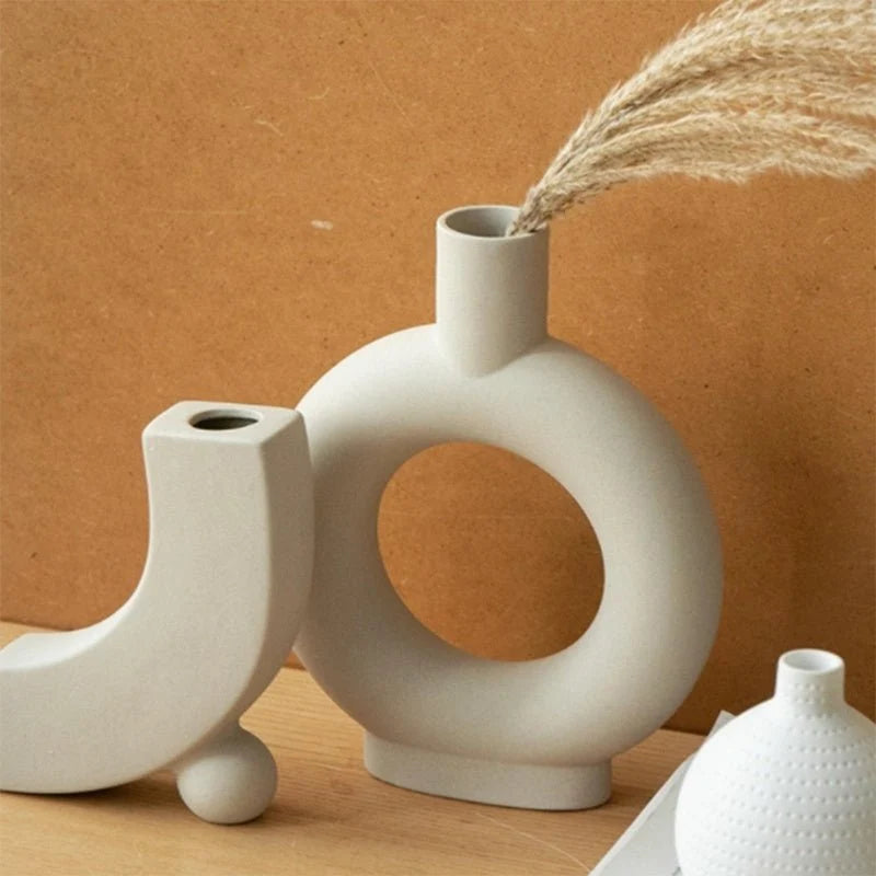 Nordic Ceramic Vase – Modern Minimalist Flower Vase for Home Décor